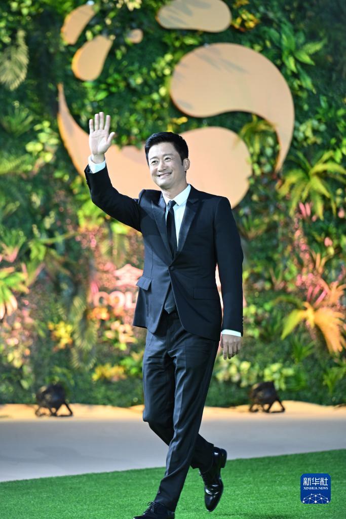 巴黎人手机app